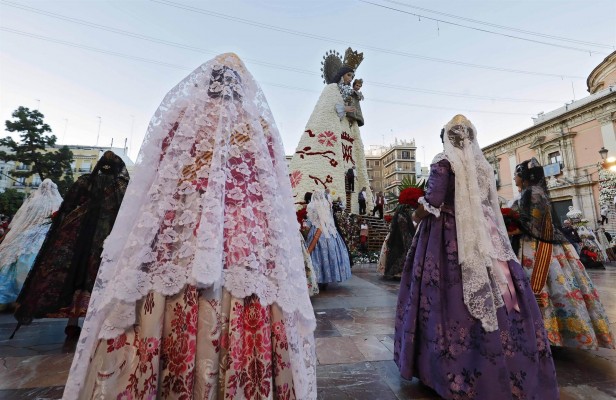  Más de 93.000 personas desfilarán ante la Geperudeta entre jueves y viernes durante la ofrenda