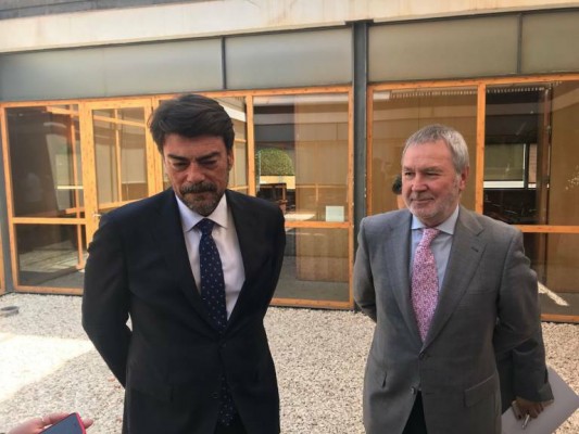 Barcala anuncia que Alicante dará el nombre de Juan Antonio Gisbert al Paseo del Puerto Viejo

