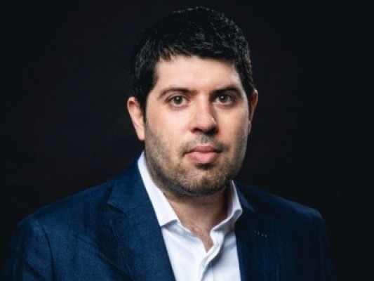 Alzis compra la parte de TM en Grupo CDV, que creció un 25% sobre 2019 hasta 30 millones