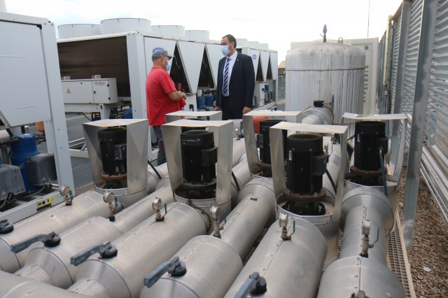 La UA confirma que apaga la climatización para no pagar 10 millones en la factura de la luz al año
