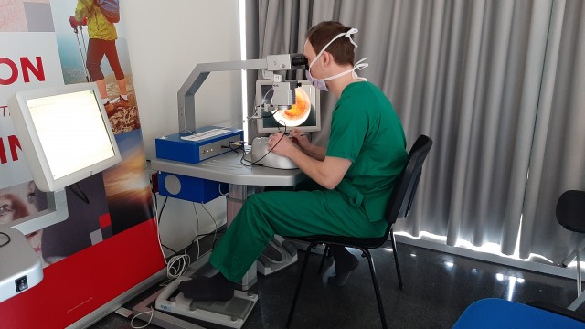 Oftalmología del Hospital General de Elche incorpora simuladores virtuales de práctica quirúrgica 