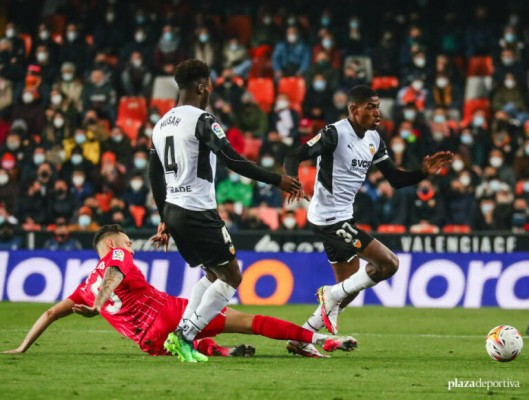 Mosquera y Jesús Vázquez, convocados con la selección española sub19