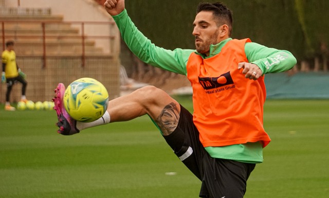 El Elche comienza a preparar visita del Valencia con casi toda la plantilla
