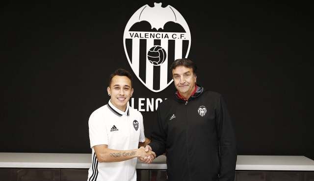 El Valencia CF hace oficial el fichaje de Fabián Orellana