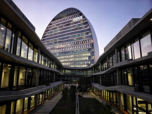 BBVA mejora su beneficio anual un 31,5% hasta los 3.475 millones de euros