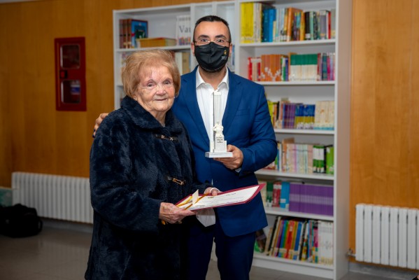 Vila-real edita 'El rei i la princeseta', de Pura Andreu, per a acostar la seua història als escolars
