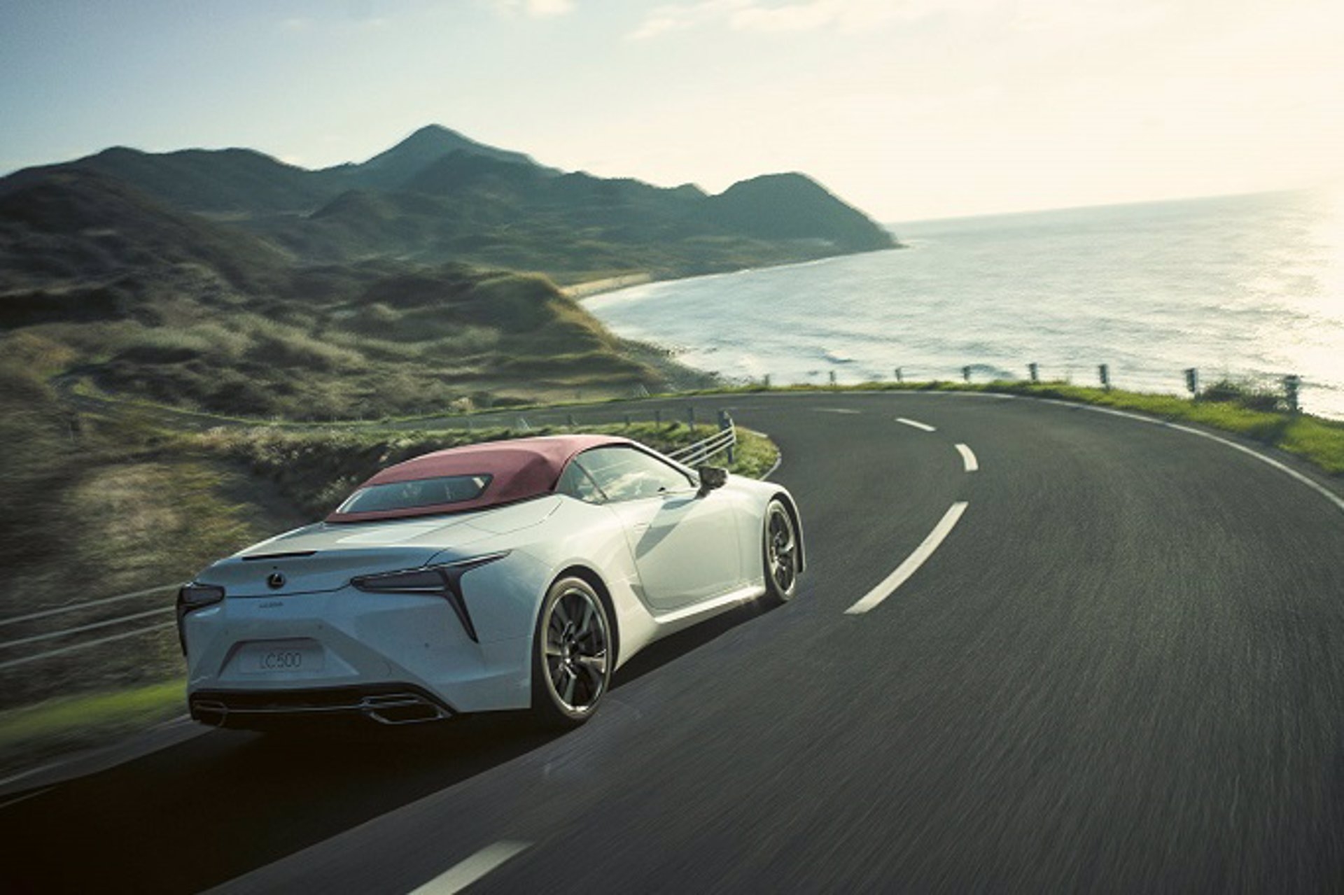 La edición Hokkaido del LC Cabrio de Lexus llegará en mayo a España
