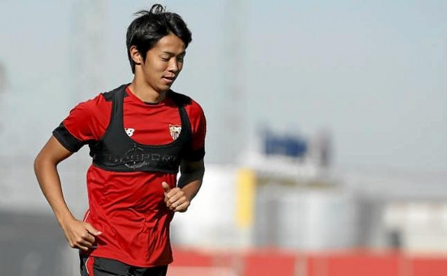 
El Sevilla confirma el traspaso de Kiyotake al Cerezo Osaka