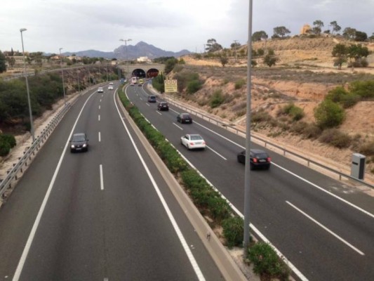 El Ministerio adjudica varios proyectos en vías de Valencia por 18 millones de euros
