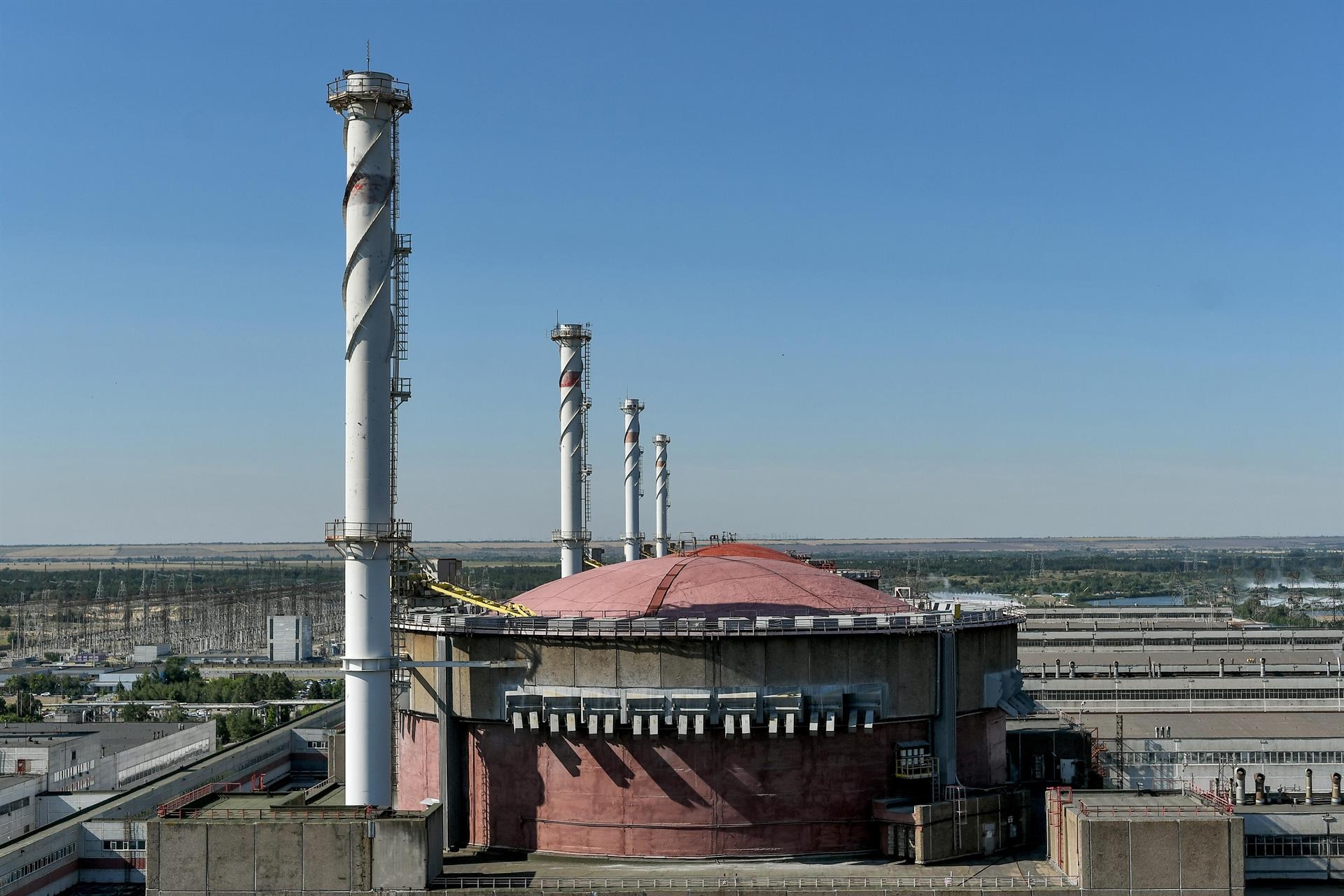 Ucrania denuncia explosiones en las inmediaciones de la central nuclear de Zaporiyia