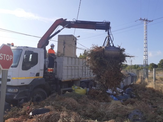Alicante transforma más de 2.000 toneladas de poda abandonada en las pedanías en compost