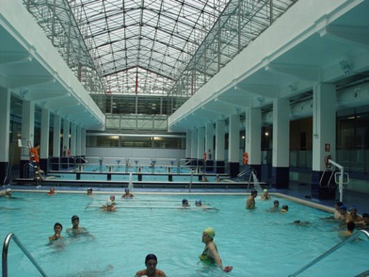 València sacará a concurso por urgencia la gestión de las piscinas cerradas por los costes energéticos