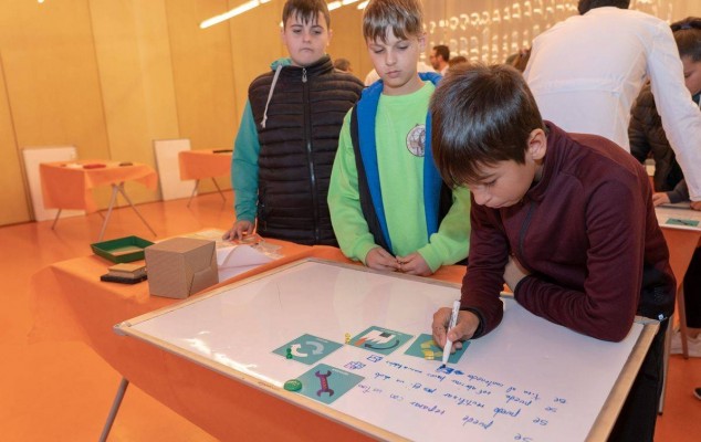 Los niños disfrutarán de talleres informativos sobre economía circular en la Avenida de la Libertad