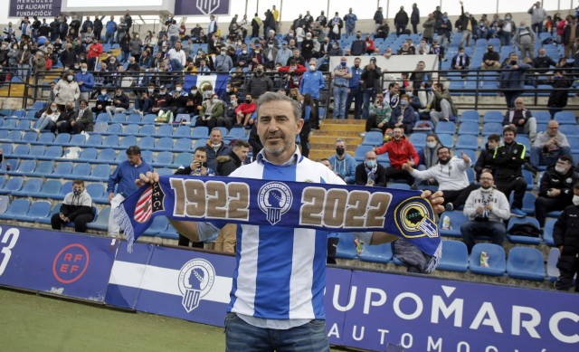 Manolo Alfaro, 'rock and roll' para el Centenario