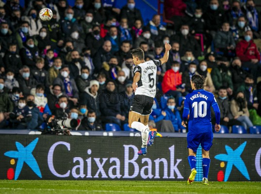 El Valencia encadena dos duelos visitantes sin recibir gol después de tres años
