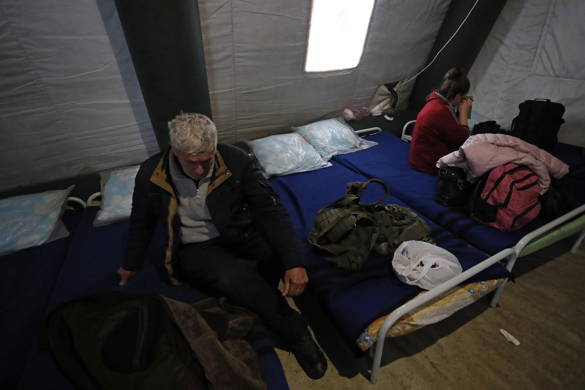 Las autoridades de Mariúpol denuncian que más de 2.100 residentes han muerto en los bombardeos
