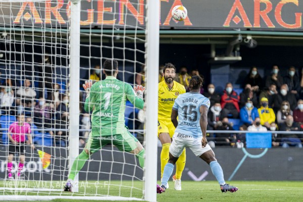 El Villarreal , con Foyth, Gerard, Albiol y Capoue tocados para Turín
