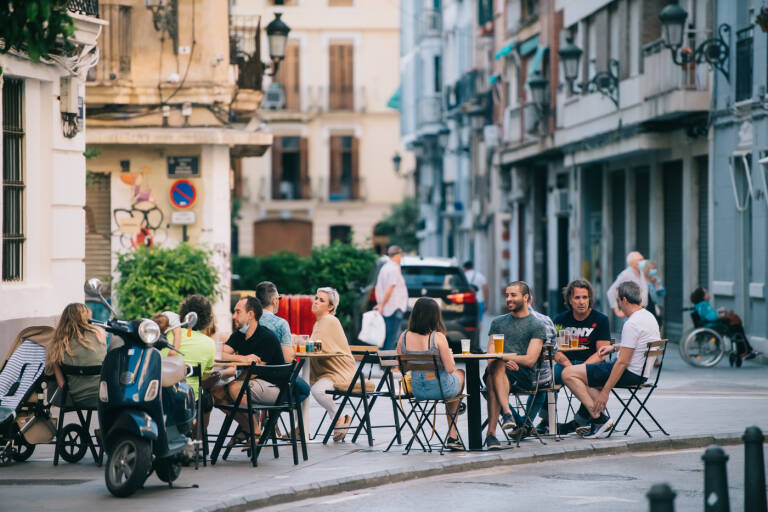 Los bares y restaurantes mantienen el pulso a los precios en el año de su recuperación