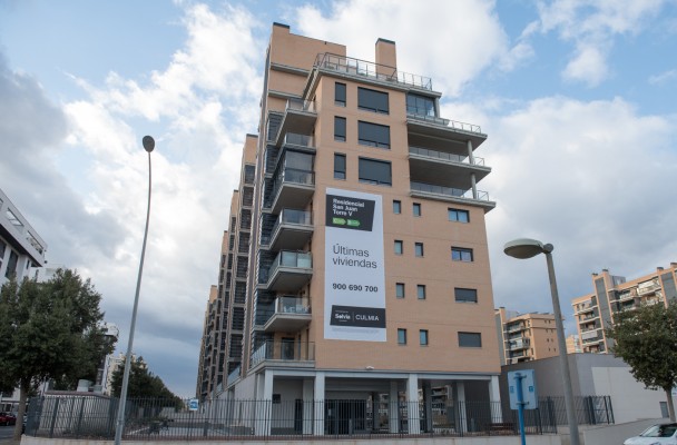 Alicante lidera la recuperación de las ventas de vivienda a extranjeros con 12.400 en 2021