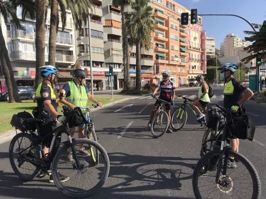 Alicante encarga un plan de viabilidad para licitar el servicio de alquiler de bicis y patinetes eléctricos