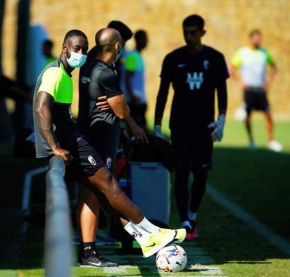 Neyder Lozano inicia entrenamientos grupales tras casi tres años sin jugar
