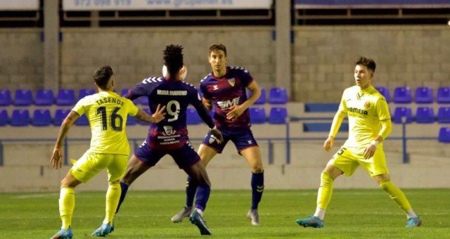 El Villarreal B prolonga su mala racha con un empate ante el Costa Brava (0-0)