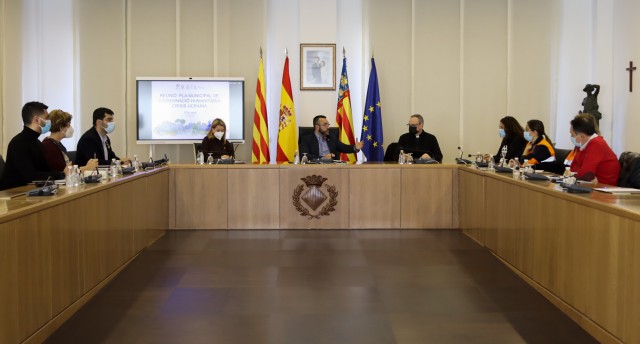 Vila-real se reúne con las entidades sociales para coordinar la llegada de refugiados de Ucrania