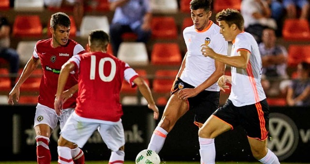 El Hércules recibe al Mestalla con cuatro ex jugadores de su rival
