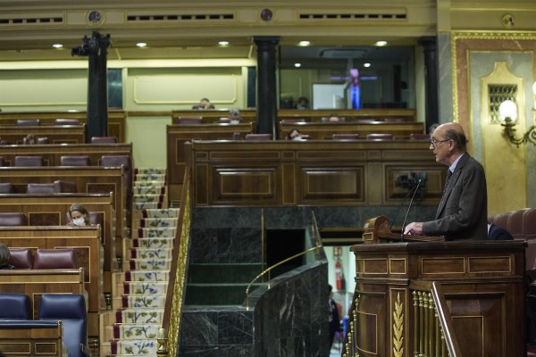 El Congreso tramita una fórmula para que el Gobierno rinda cuentas de los mandatos parlamentarios
