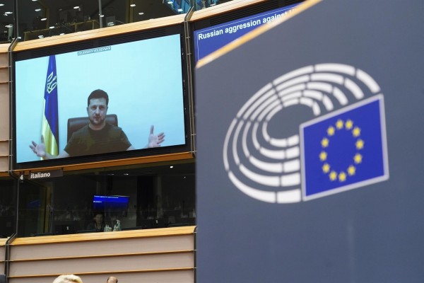  La UE, lejos de la unanimidad sobre la adhesión 'exprés' de Ucrania