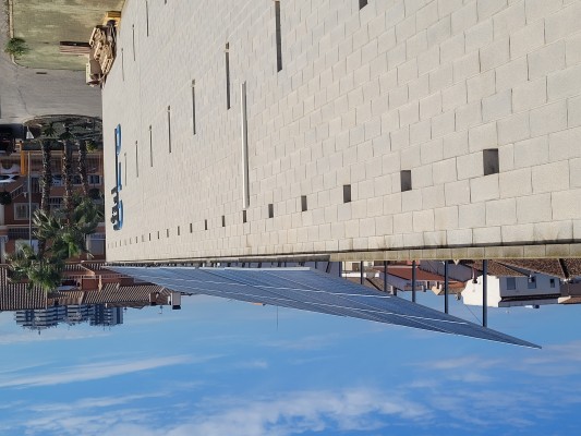 La energía verde continúa en auge en Molina: el Centro Nacional de la Conserva instala 230 paneles solares