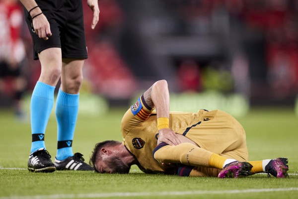 Morales, fisura en la tibia y edema óseo