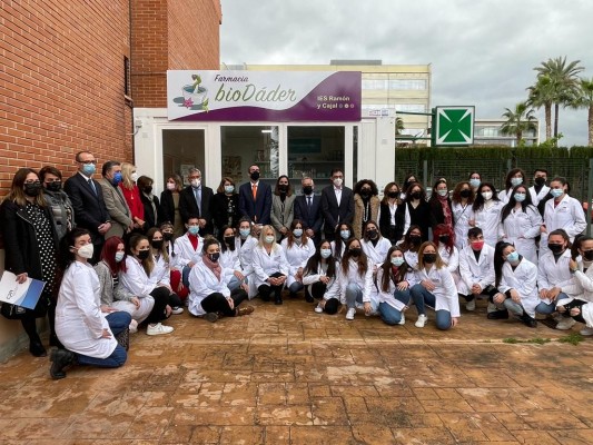 La Región estrena junto a Hefame la primera farmacia para prácticas de un instituto público del país
