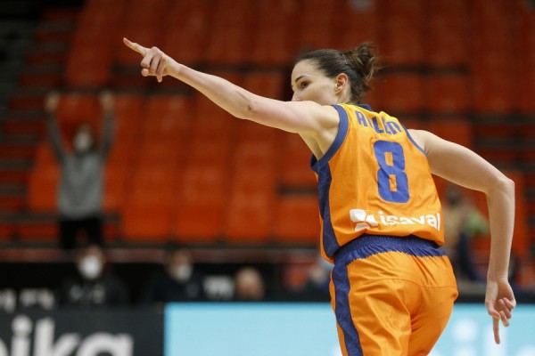 Bec Allen sube al Top 3 de puntos

