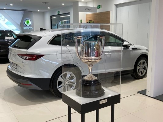 La Copa del Rey se encuentra en las instalaciones de Autocenter Levante
