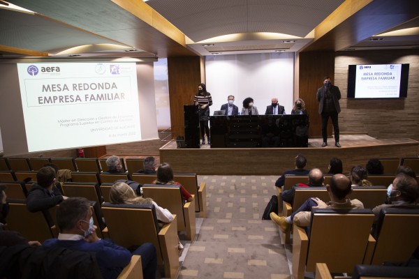 El Club de las Buenas Decisiones y Aefa analizan los retos de la empresa familiar