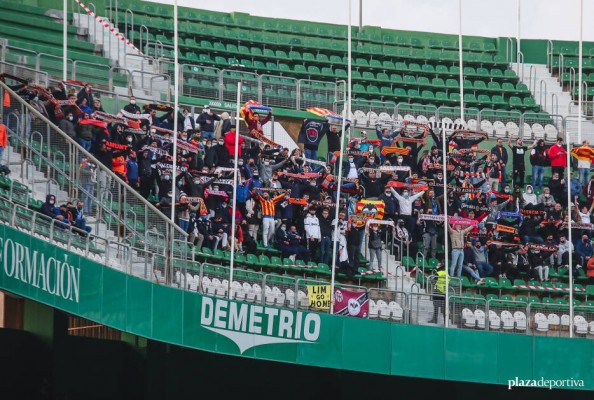 Gayà, con una rotura fibrilar, volverá tras el último parón internacional