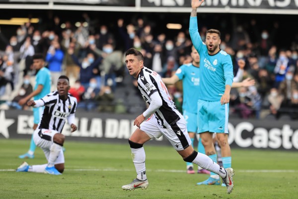 El Castellón se reencuentra con el buen fútbol y vence con autoridad al Real Madrid Castilla