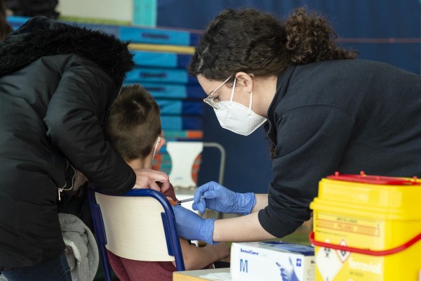 El 20% de los niños menores de 12 años ya cuentan con la pauta completa de la vacuna contra la covid