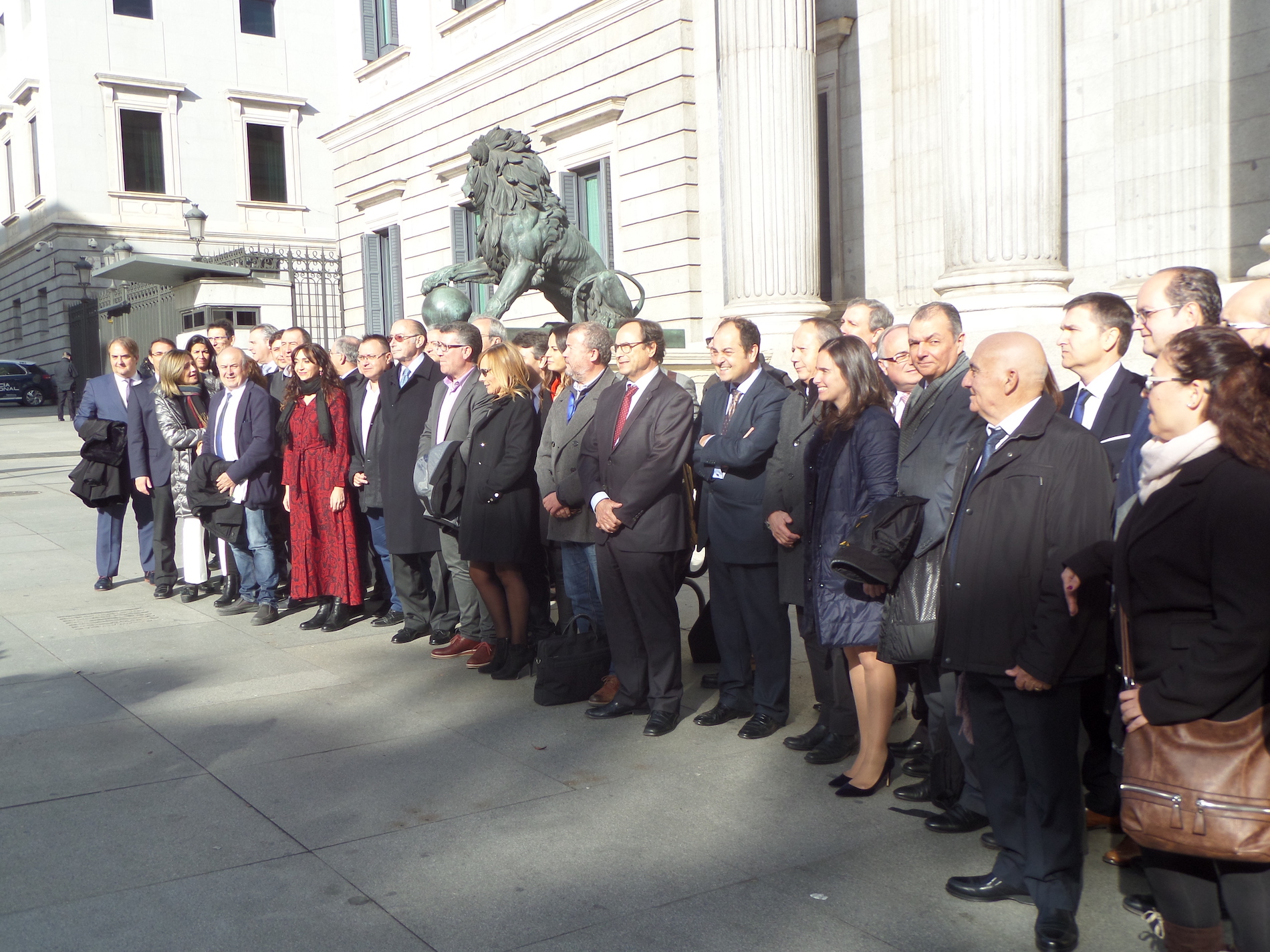 La sociedad civil valenciana desembarca en el Congreso para reivindicar el Derecho propio