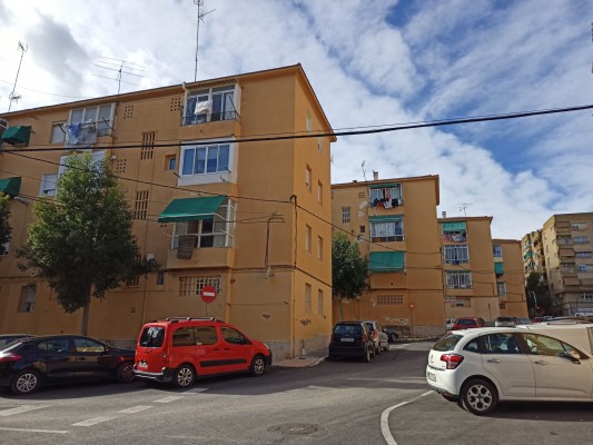 Elche busca la renovación integral de Porfirio Pascual con 10 millones: fachadas, ascensores o estructura