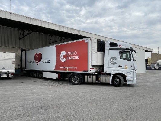 El camión solidario de Caliche viaja a la frontera de Ucrania con 22.000 kilos de material de primera necesidad