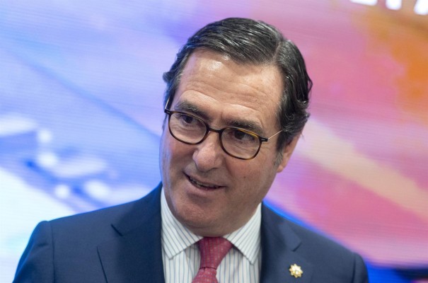 Garamendi asegura que la patronal se mantendrá en el diálogo social pero 