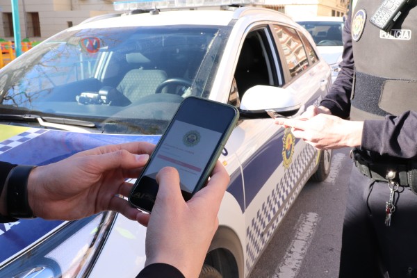 La Policía Local de Mutxamel aumenta su operatividad con un sistema de gestión a través del móvil