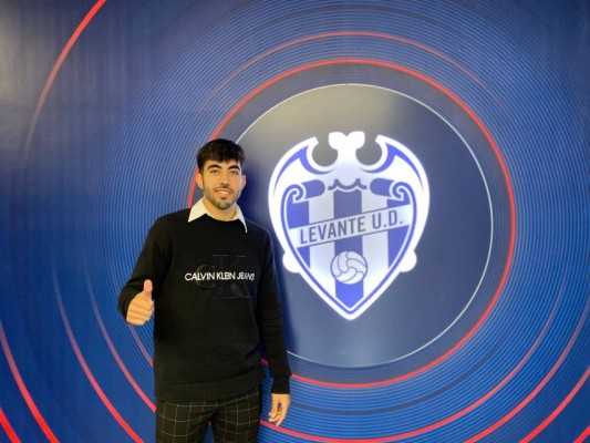 Joan Pulpón renueva por dos temporadas y una opcional