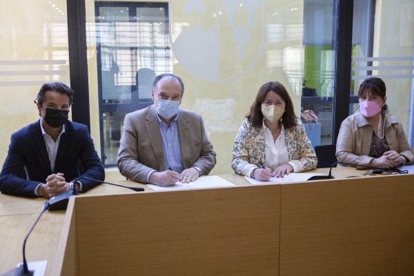 Godella y la Cámara de Comercio firman un convenio para poner en marcha bonos de consumo