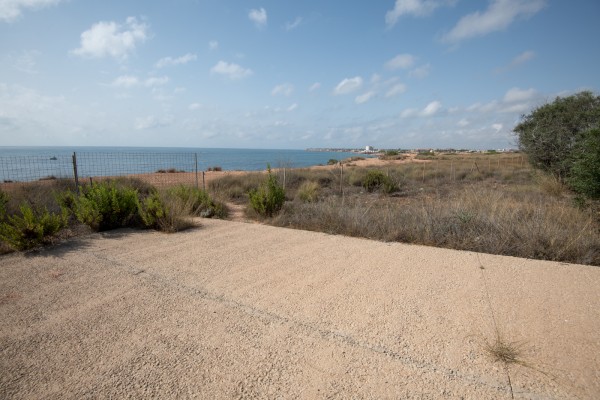 Carreteras pide medidas cautelares en el TSJCV contra la aprobación del plan parcial de Cala Mosca