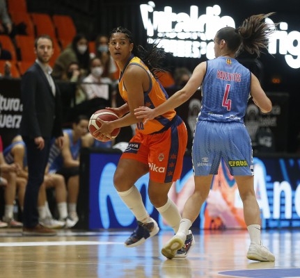 Valencia Basket no da opción a La Seu