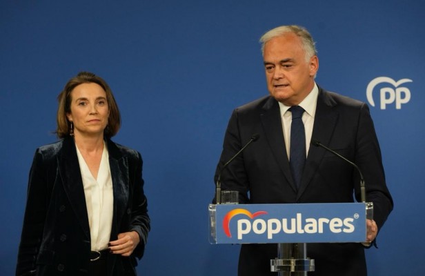 Mazón se une a la nueva dirección de Génova para poner freno al revanchismo de Ayuso