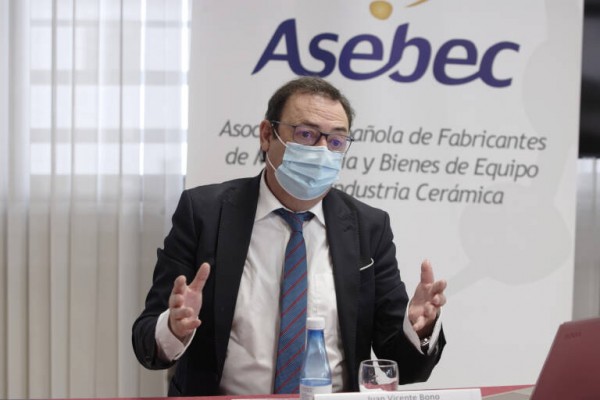 A la maquinaria cerámica ya le caen pedidos por la crisis ruso-ucraniana y teme dejar de crecer